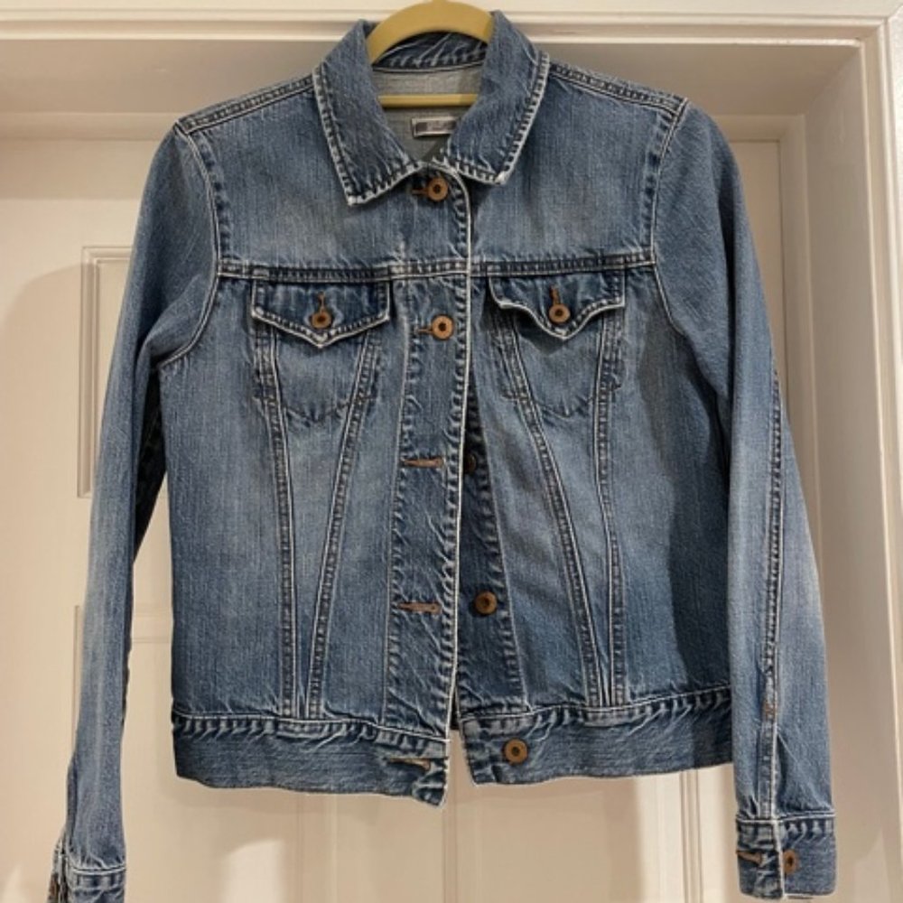 GAP Vintage Blue Denim Jean Jacket
